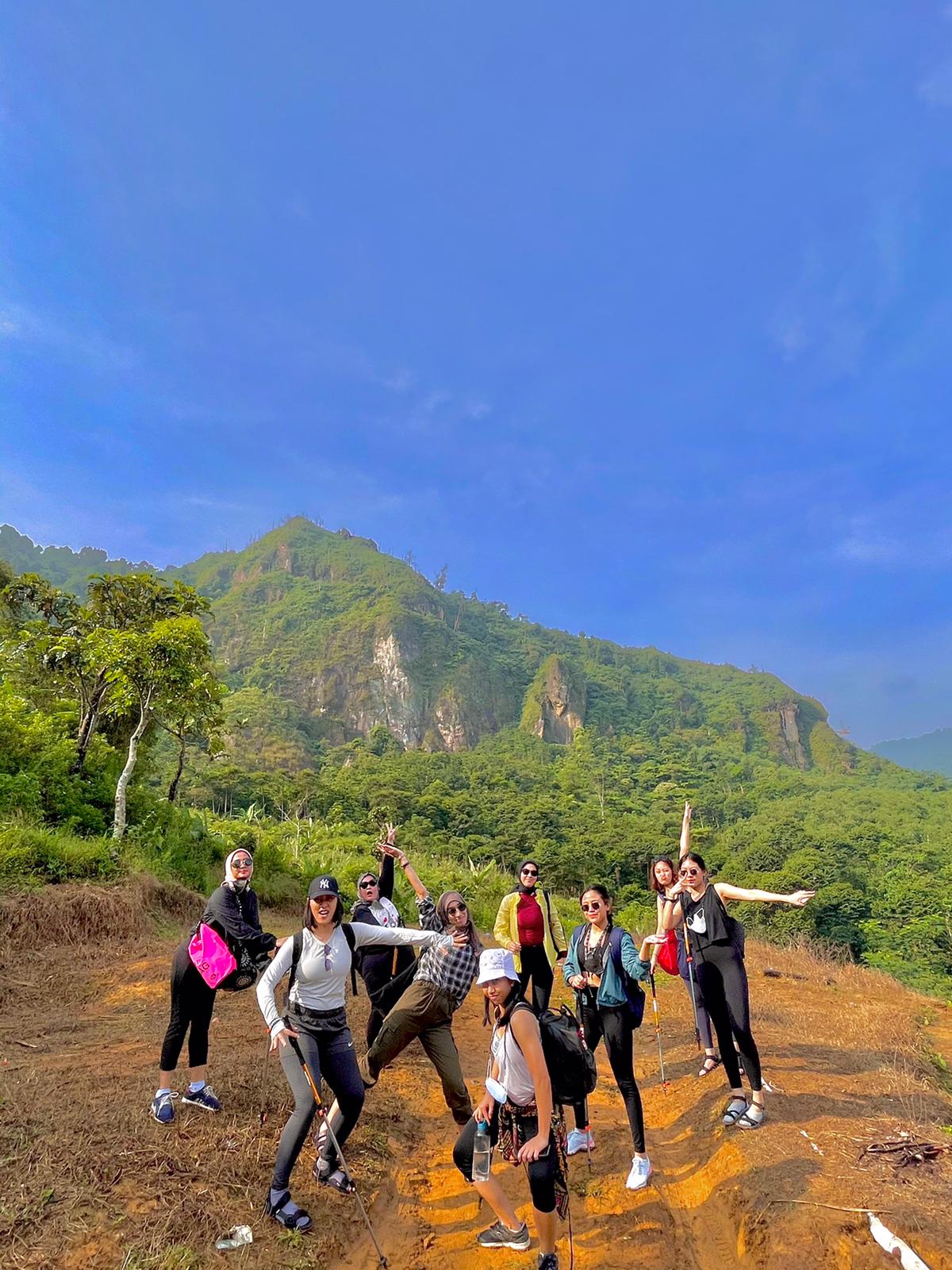 rute trekking easy c pesona trekking sentul